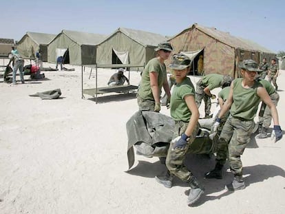 Integrantes del Cuerpo de Ingenieros del Ejército español en Nuadibú (Mauritania).