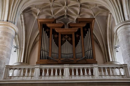 &Oacute;rgano de la iglesia de Meco.