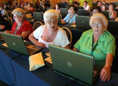 Participantes en el encuentro  organizado ayer en Málaga.