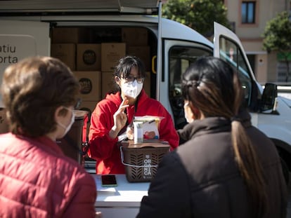 Punt d'informació del sistema porta a porta a Sant Andreu, Barcelona.