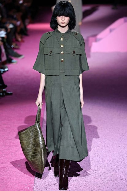 El uniforme militar de Marc Jacobs