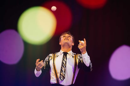 Michael Ferreri en el Weltweihnachtscircus de Stuttgart en 2018.