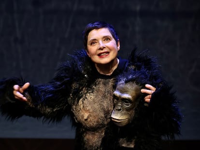 Isabella Rossellini en un momento de 'La sonrisa de Darwin'.