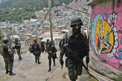 O Exército na favela da Rocinha