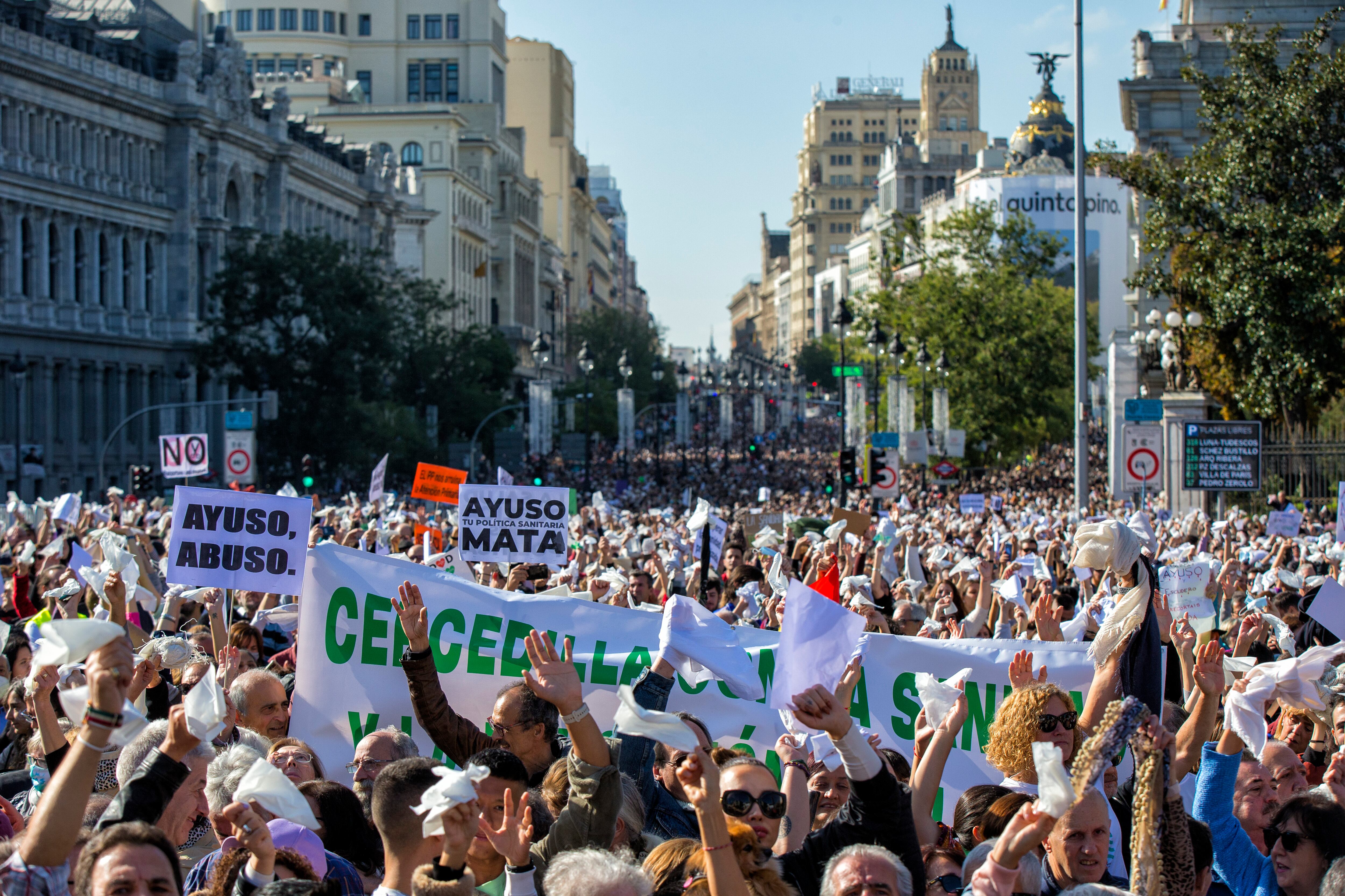 Manifestación en Madrid por la sanidad pública el 13 de noviembre, a la que acudieron unas 200.000 personas según la Delegación de Gobierno.