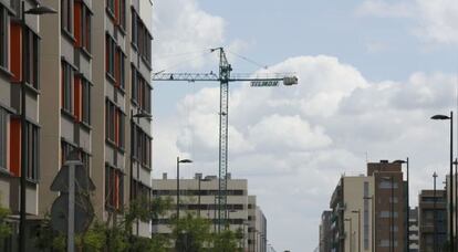Grúas en el nuevo barrio de Buenavista de Getafe (Madrid)
