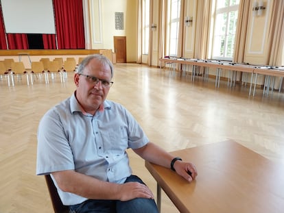 Steffen Stange, mayor of Rositz.