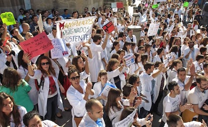 Protesta de MIR en Sevilla en 2012.