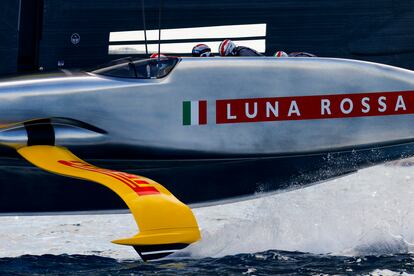 El AC75 del Luna Rossa, este jueves. 