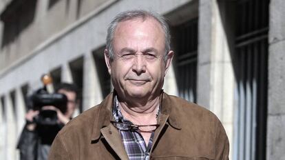 El juez José Castro a la salida de los juzgados de Palma de Mallorca.