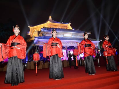 Quatro mulheres durante banquete do Fortune Global Fórum na última quarta-feira em Cantão