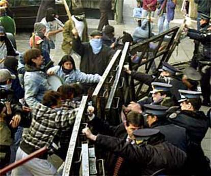 <font size="2"><b>El malestar social acentúa la crisis de Argentina</b></font> (Foto: REUTERS)