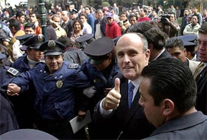 El ex alcalde de Nueva York Rudolph Giuliani, el martes 14 de enero en una visita a la capital de México.