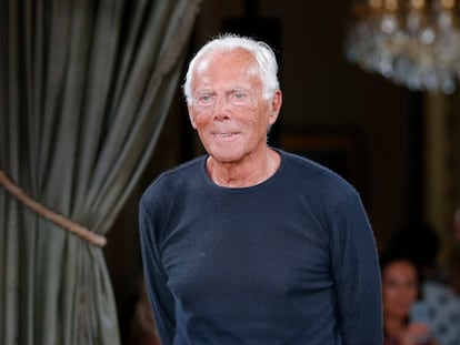 El modisto Giorgio Armani en la presentación de su colección alta costura de otoño invierno 2018/2019, en junio de 2018 en París