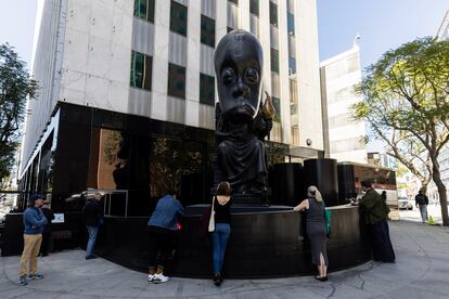 'Oracle' opens the outdoor exhibition space at the Hammer Museum in Los Angeles