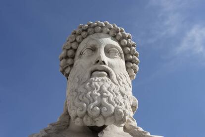 Un busto en el estadio Panathinaikó, en la ciudad de Atenas. getty