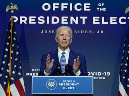 O presidente eleito dos EUA, Joe Biden, apresenta suas medidas contra a covid-19 em pronunciamento nesta segunda.