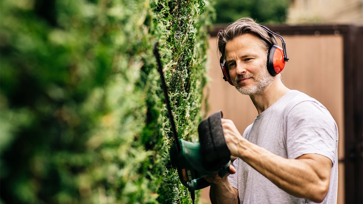 La forma más fácil, rápida y cómoda de cortar los setos.