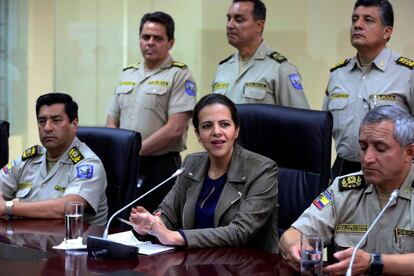 Conferencia de presenta el lunes de la ministra de Interior de Ecuador, María Paula Romo, sobre la agresión a una mujer. 