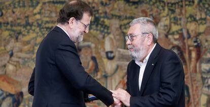 Mariano Rajoy y Cándido Méndez, este viernes.