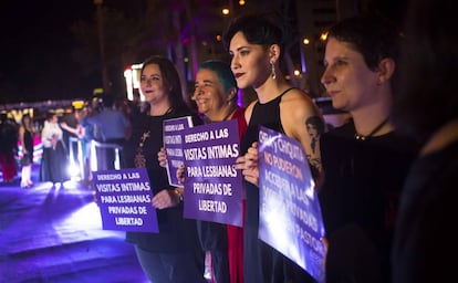 Activistas en el preestreno de la película