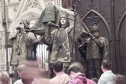 Tumba de Cristóbal Colón en la catedral de Sevilla.