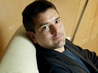 Santiago Roncagliolo: "Creo que Internet puede beneficiar al libro en papel"