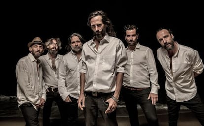 El grupo de m&uacute;sica Santos. 