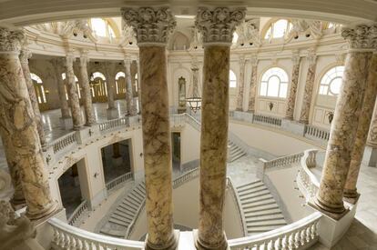 Escalinata del Gran Teatro Alicia Alonso, en La Habana.