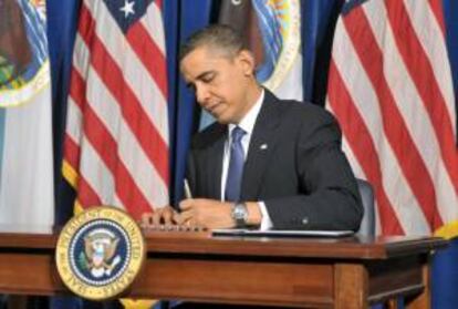 La medida, previamente aprobada por la Cámara de Representantes, logró 64 votos a favor y 34 en contra en el Senado y fue enviada al Despacho Oval de la Casa Blanca para que el presidente de EE.UU., Barack Obama (en la imagen), la promulgue. EFE/Archivo