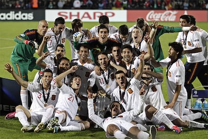 Los jugadores de la selección celebran el título de el Europeo.