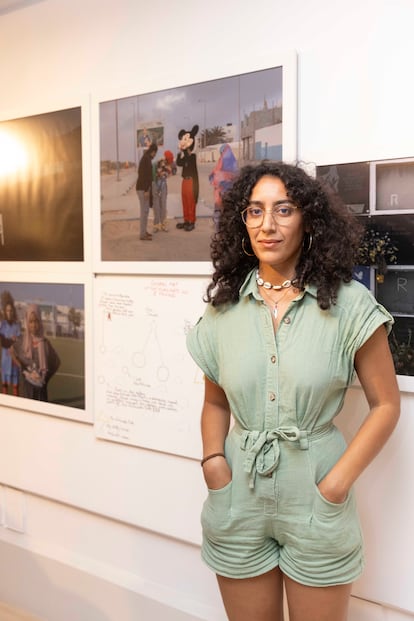 Imane Djamil durante la presentación de 'Días lentos en la Isla Afortunada', el 5 de junio en la Casa Árabe de Madrid.