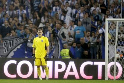 Casillas, durante su debut en la liga portuguesa con el Oporto.