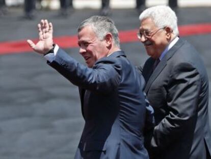 El rey Abdalá viaja a Ramala por primera vez en cinco años para reunirse con el presidente Abbas