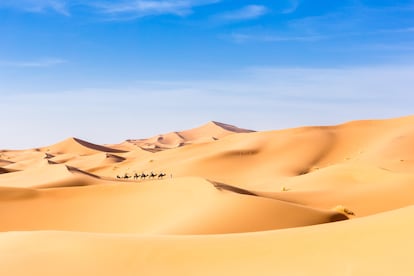 Merzouga en el Desierto del Sáhara en Marruecos, África