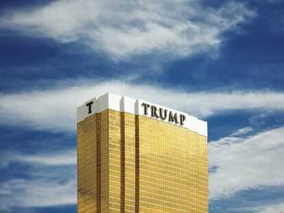 A ostentação em dourado do Trump International Hotel de Las Vegas.