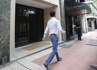 La academia Inicia Profesional se encuentra en los bajos de este edificio de Eduardo Dato, 13 (Madrid).