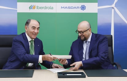 El presidente de Iberdrola, Ignacio Sánchez Galán, y el CEO de Masdar, Mohamed Jameel Al Ramahi.