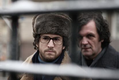 Guillaume Canet y Emir Kusturica (a la derecha), en <i>El caso Farewell.</i>