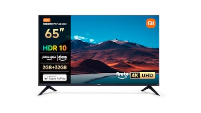 Black Friday tecnología sobre fondo blanco.