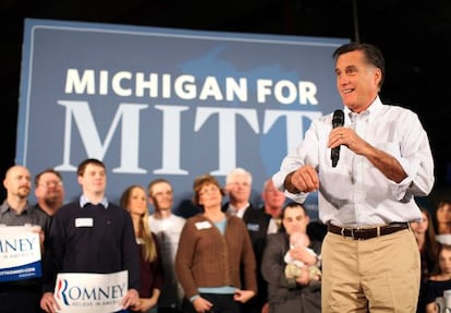 Romney en un mitin, el lunes, en Albion, Michigan. 