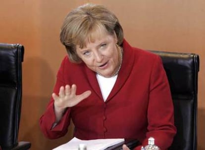 Angela Merkel, poco antes de la reunión de su Gabinete en Berlín, el 18 de abril.