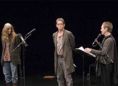 De izquierda a derecha, Patti Smith, Lou Reed y Laurie Anderson, el viernes en Nueva York.