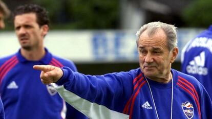 Boškov com Mijatović durante um treinamento em 2000.