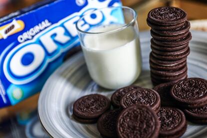 Un plato con galletas Oreo, propiedad de Mondelez.