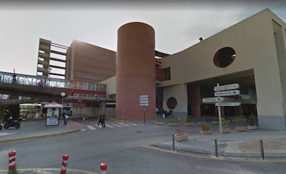 Fachada del Hospital Cl&iacute;nico Universitario Virgen de la Arrixaca de Murcia. 
 