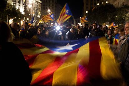 Exhibici&oacute;n de esteladas en un acto organizado por la Asamblea Nacional de Catalu&ntilde;a, el 7 de enero de 2016. 