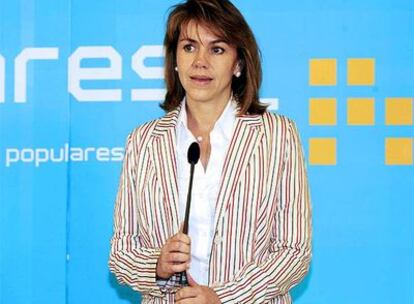 La presidenta del PP en Castilla-La Mancha, María Dolores de Cospedal, en la rueda de prensa de esta tarde en Albacete.