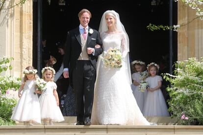 Los novios saliendo de la Capilla de San Jorge.