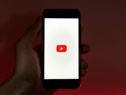 YouTube tendrá un modo bloqueo de pantalla para que no cierres un vídeo sin querer